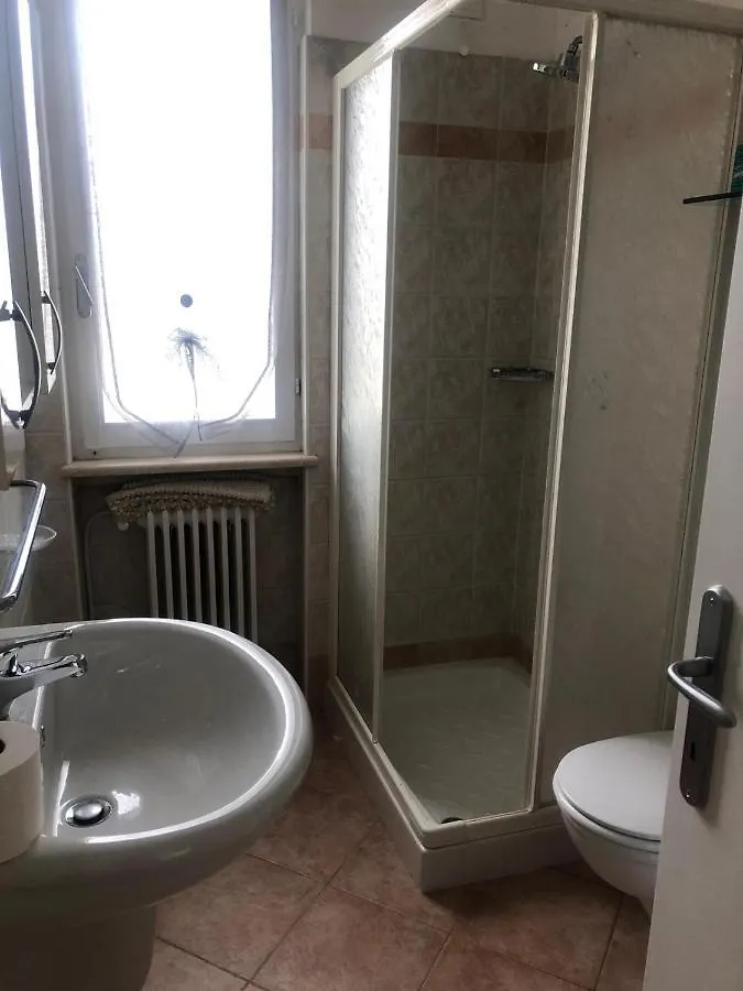 Villa Il Capriccio Di Silvia Sirmione Ferienhaus